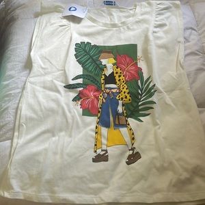 White short sleeve shirt